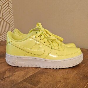 Air Force 1 LV8 UV GS Volt Highlighter Cyber Neon Yellow Tennis Shoes Youth 4.5